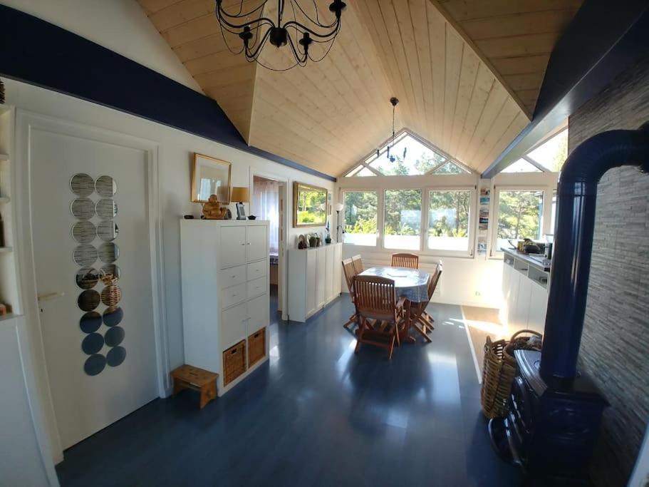 Lakefront. Appartement Pieds Dans L'Eau. View And Direct Access To The Lake. Anthy-sur-Leman Exterior foto