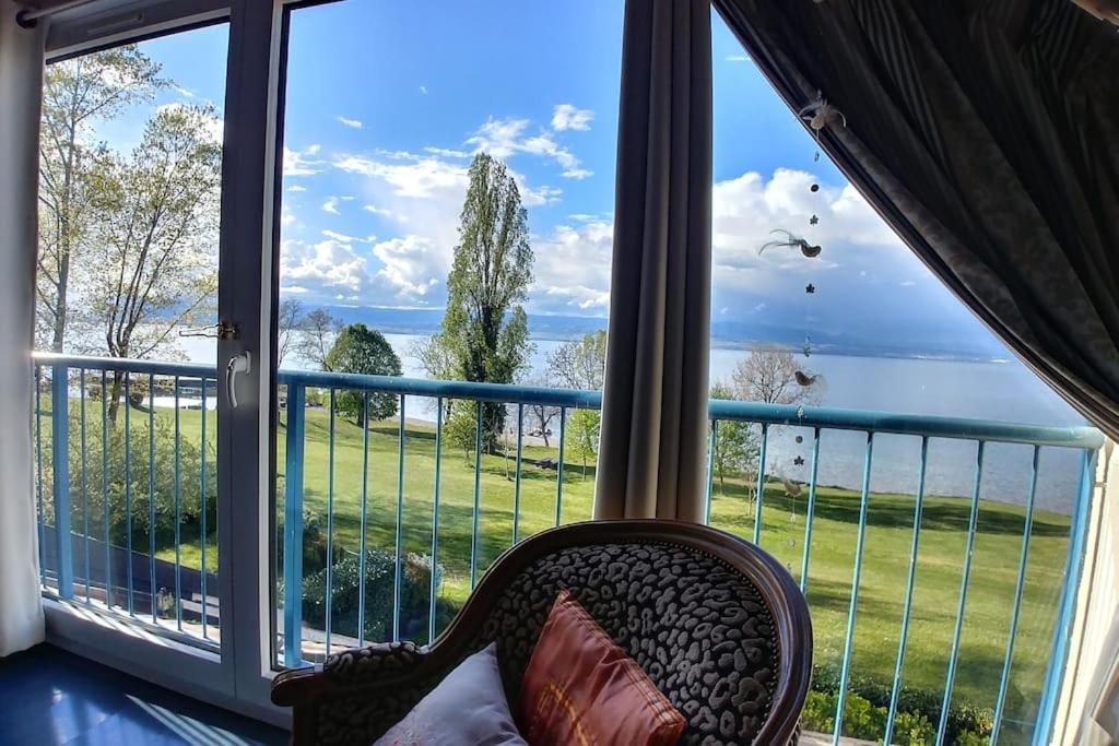 Lakefront. Appartement Pieds Dans L'Eau. View And Direct Access To The Lake. Anthy-sur-Leman Exterior foto